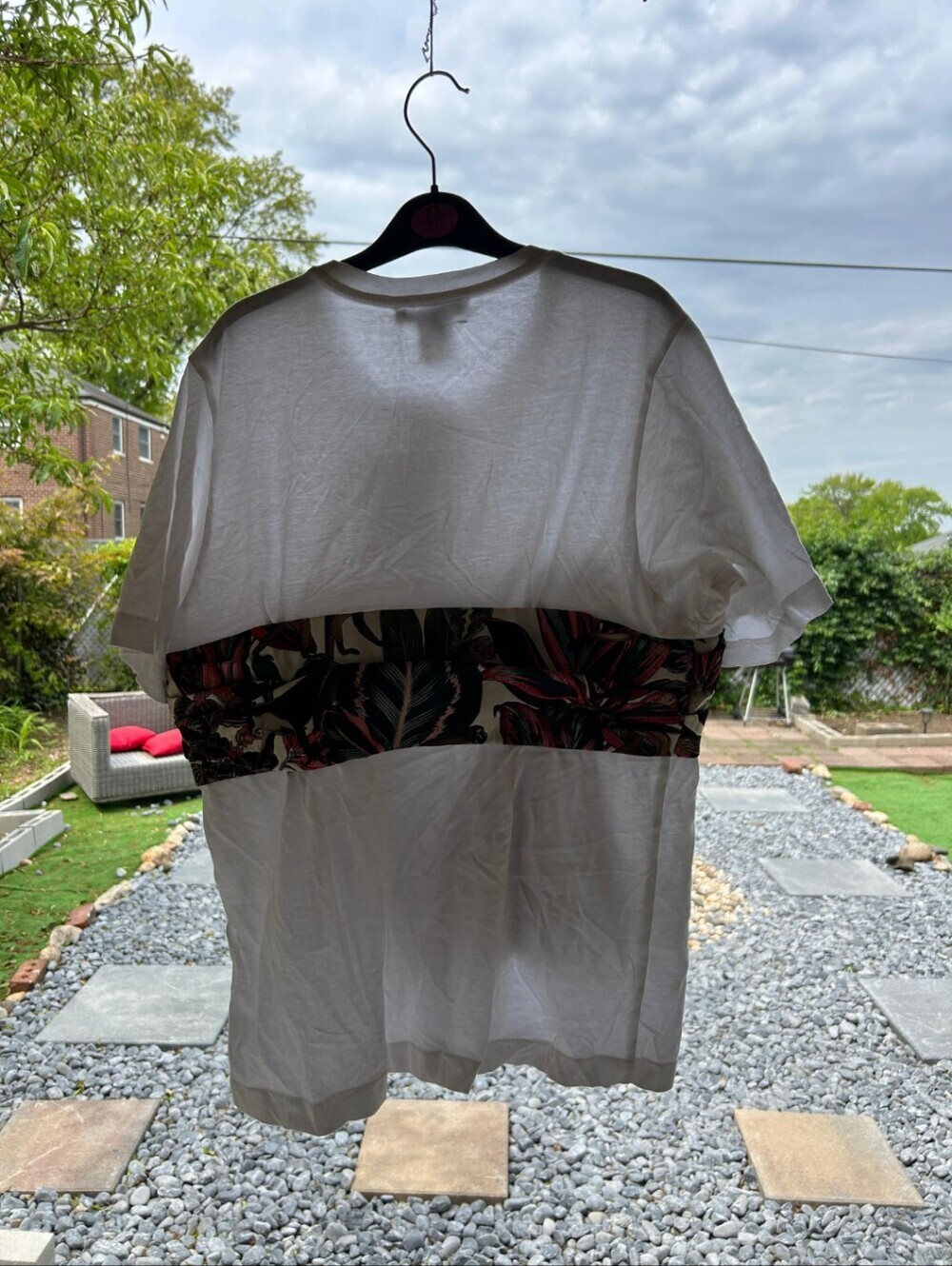 Oscar de la Renta White Tee with Multicolor Leaf Panel Size L - Picture 3 of 6
